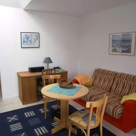 Lindenstra_e * Heringsdorf (Usedom)